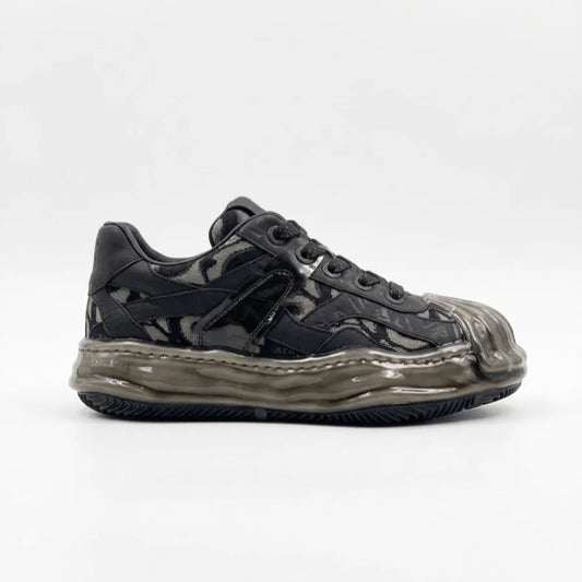 salxi politics - black