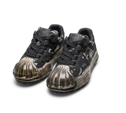 salxi politics - black